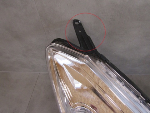 LAMPA PRZÓD SUBARU XV ZWYKŁA 11-17 RH PRAWA