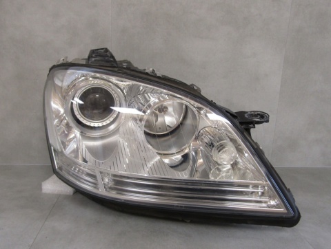 LAMPA PRZÓD MERCEDES ML W164 164 KSENON SKRĘTNY 05-08 PRAWY RH