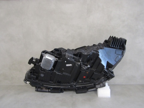 LAMPA PRZÓD TESLA 3 LIFT LED RH PRAWA 23- 1760889-00-E
