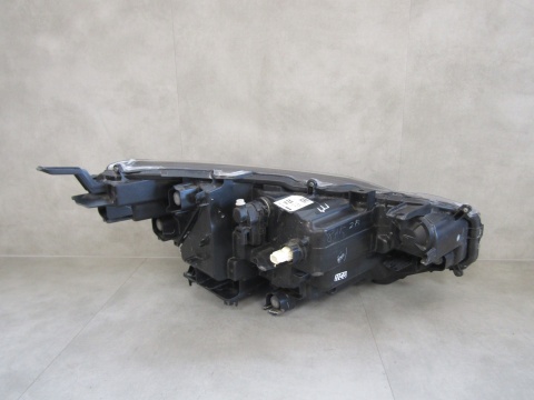 LAMPA PRZÓD TOYOTA YARIS CROSS FULL LED 17-22 LH LEWA