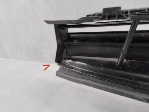 Kierownica powietrza żaluzja roleta BMW G30 G31 LIFT 20-