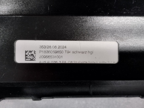 Listwa zderzaka tył tylna Audi Q8 S LINE S-Line 4M8 23- lift