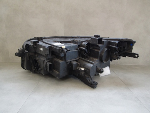 Lampa przód Volkswagen Tiguan 2 II LIFT IQ LIGHT 20-24 RH PRAWA 5NB941082C