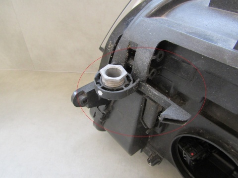 Lampa przód Volkswagen Tiguan 2 II LIFT IQ LIGHT 20-24 RH PRAWA 5NB941082C