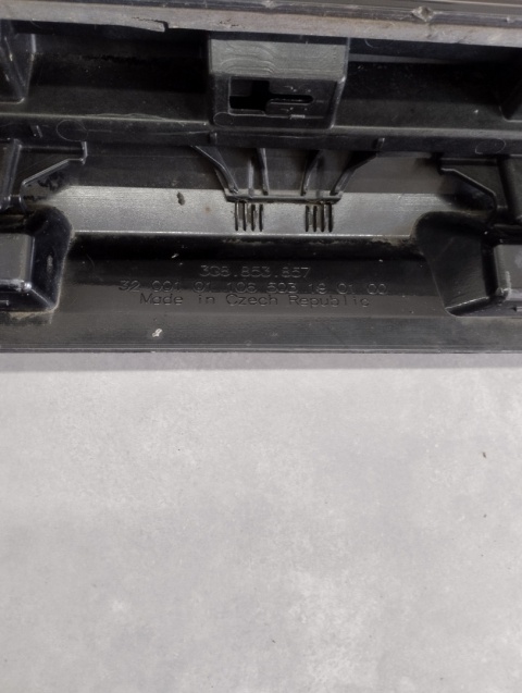 Listwa progowa lewa Volkswagen VW Arteon 3G8 16- +mocowanie