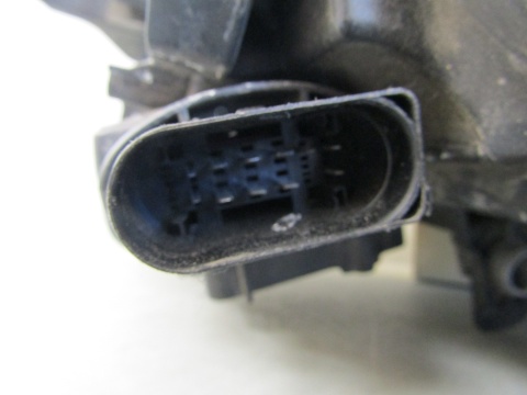 Lampa przód Volkswagen Passat CC LIFT KSENON SKRĘTNY 12-16 RH 3C8941752F