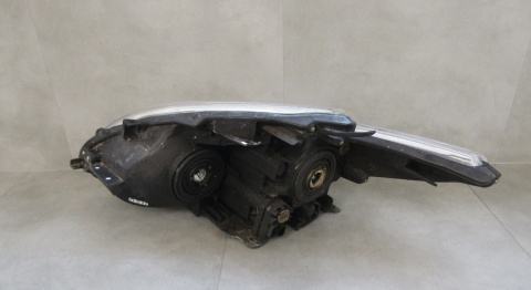 LAMPA PRZÓD TOYOTA PRIUS III 3 ZWYKŁA SOCZEWKA 09- RH PRAWA