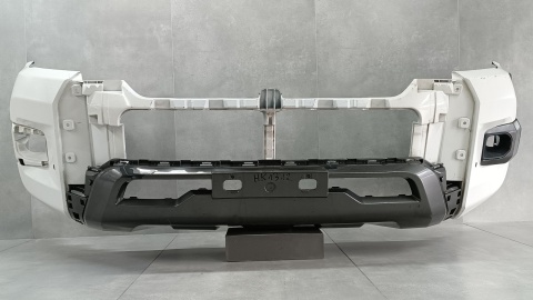 Zderzak przód przedni TOYOTA HILUX 8 LIFT INVINCIBLE 19-
