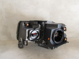 LAMPA PRZÓD JEEP GRAND CHEROKEE WK2 KSENON NIESKRĘTNY LIFT SRT RH PRAWA