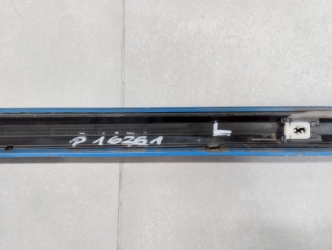 Listwa progowa lewa Audi A4 B9 8W0 S-Line 19- Lift kombi sedan