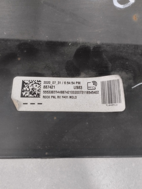 Listwa progowa prawa VOLVO S60 III V60 II 18-