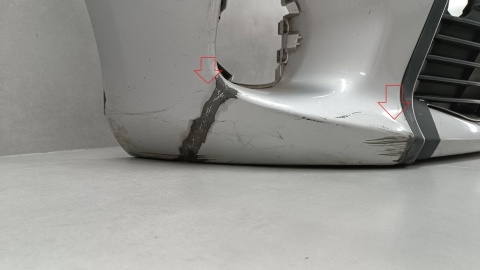 Zderzak przód przedni Toyota Yaris 3 III Lift 14-17 / + osłona