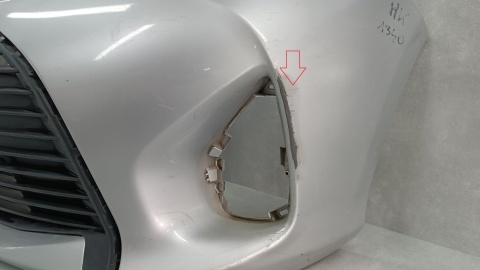 Zderzak przód przedni Toyota Yaris 3 III Lift 14-17 / + osłona