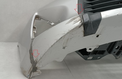 Zderzak przód przedni Toyota Yaris 3 III Lift 14-17 / + osłona