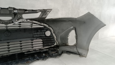 Zderzak przód przedni Toyota Yaris 3 III Lift 14-17 / + osłona