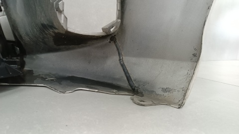 Zderzak przód przedni Toyota Yaris 3 III Lift 14-17 / + osłona
