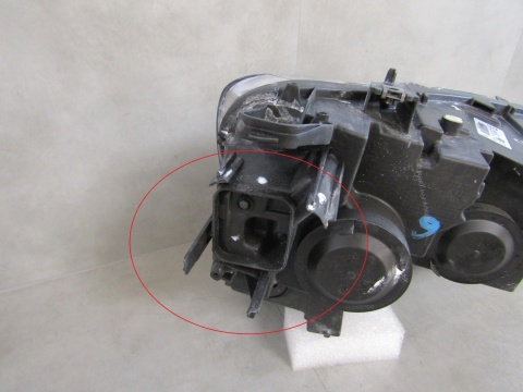 LAMPA PRZÓD OPEL COMBO E IV ZWYKŁA LH LEWA 18- 9816825580