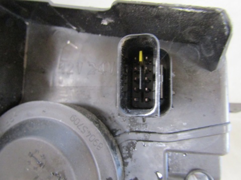 LAMPA PRZÓD OPEL COMBO E IV ZWYKŁA LH LEWA 18- 9816825580