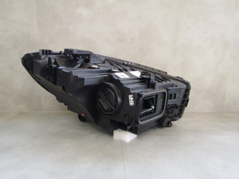 LAMPA PRZÓD MERCEDES C-KLASA W206 LED HIGH PERFORMANCE 22- LH A2069067103