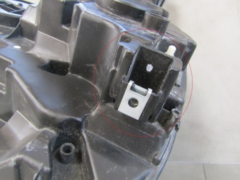 Lampa przód Citroen C4 III LED 20- RH PRAWA 9830649280
