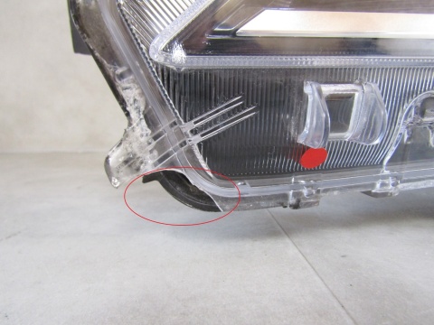 LAMPA PRZÓD TOYOTA COROLLA E21 SEDAN ZWYKŁA SOCZEWKA LH 18- 81150-02T31-00