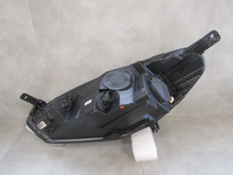 LAMPA PRZÓD FORD FIESTA MK8 VIII 17-21 ZWYKŁA RH PRAWA H1BB-13W029-AE