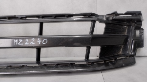 Kratka zderzaka przód przednia Toyota Noah 14-17 53112-28220