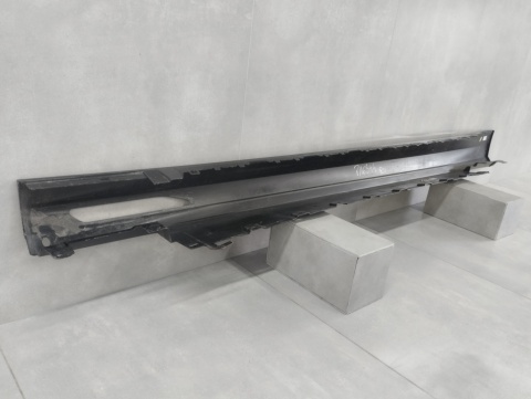 Listwa progowa prawa BMW i5 G60 G61 xDRIVE eDRIVE M60 23-