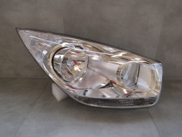 Lampa przód Kia Venga ZWYKŁA 09-19 RH PRAWA 92102 1P000