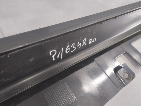 Listwa progowa prawa BMW 1 F40 2 F44 19- próg