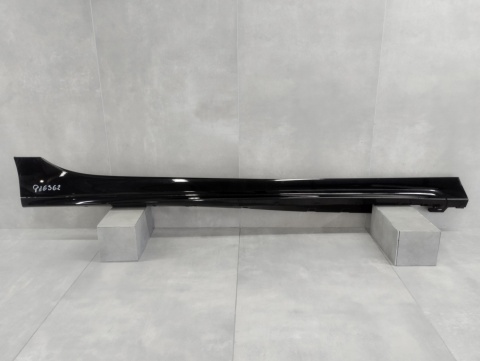 Listwa progowa prawa BMW 1 F40 M Pakiet 19-