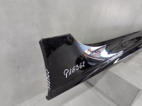Listwa progowa prawa BMW 1 F40 M Pakiet 19-