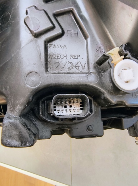 LAMPA PRZÓD FORD FOCUS MK4 IV LIFT LED PRAWA RH 22- RH NX7B-13E014-CD