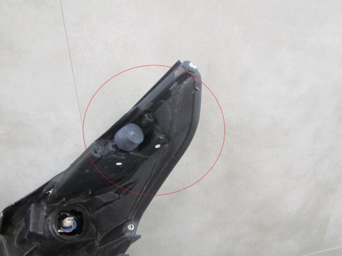 LAMPA PRZÓD TOYOTA AVENSIS T27 LIFT 11-15 KSENON SKRĘTNY RH PRAWA 10000-17687