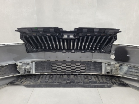 Zderzak przód przedni Skoda Fabia 3 III 6V0 Lift 18-21