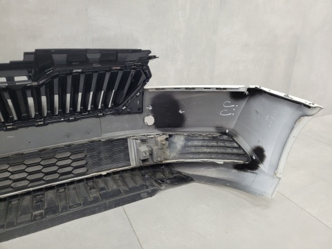 Zderzak przód przedni Skoda Fabia 3 III 6V0 Lift 18-21