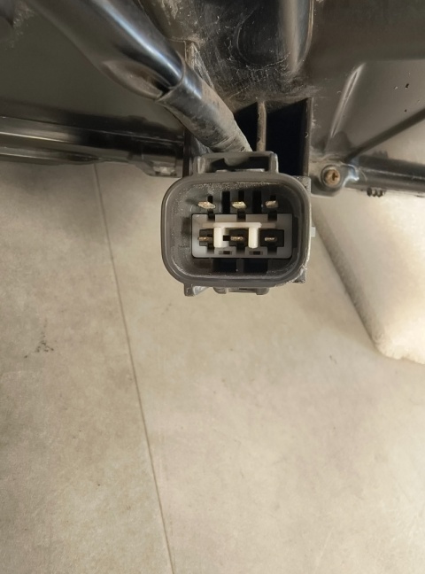 LAMPA PRZÓD TOYOTA HILUX 8 VIII LED LEWA LH 15-20