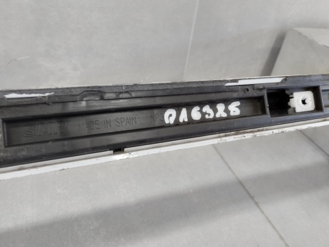 Listwa progowa lewa Audi A1 S line 82A 17- S1