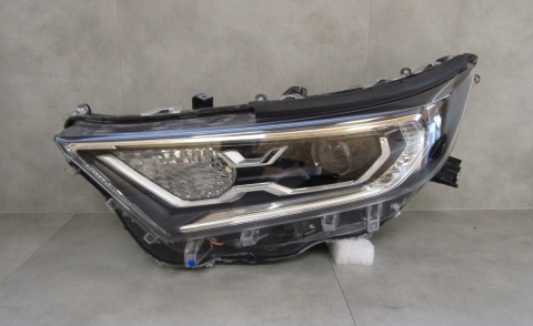 LAMPA PRZÓD TOYOTA RAV4 IV 5 V LED 19-21 LH LEWA
