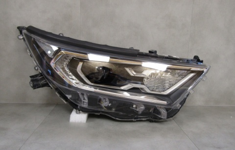 LAMPA PRZÓD TOYOTA RAV4 IV 5 V LED 19-21 RH PRAWA