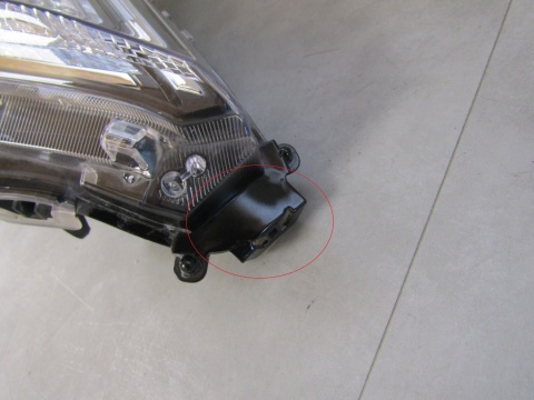 LAMPA PRZÓD TOYOTA RAV4 IV 5 V LED 19-21 RH PRAWA