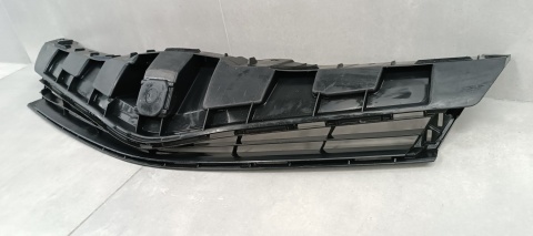 Grill atrapa kratka zderzaka przód przedniego Toyota Yaris III 3 HYBRYDA