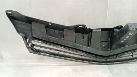 Grill atrapa kratka zderzaka przód przedniego Toyota Yaris III 3 HYBRYDA