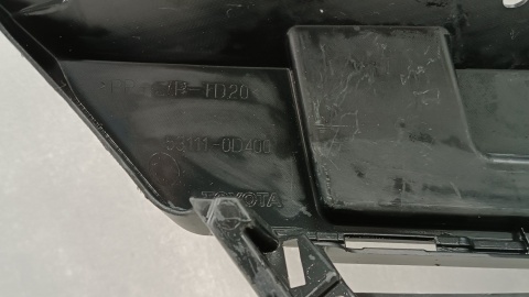 Grill atrapa kratka zderzaka przód przedniego Toyota Yaris III 3 HYBRYDA