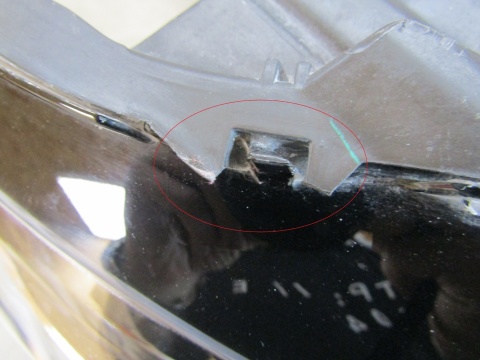 Lampa przód Opel Corsa F ZWYKŁA 19-23 RH PRAWA 9829465380