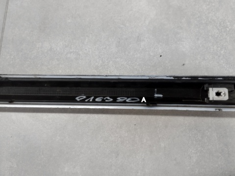 Listwa progowa lewa Audi A4 B9 8W0 S-Line 19- Lift kombi sedan