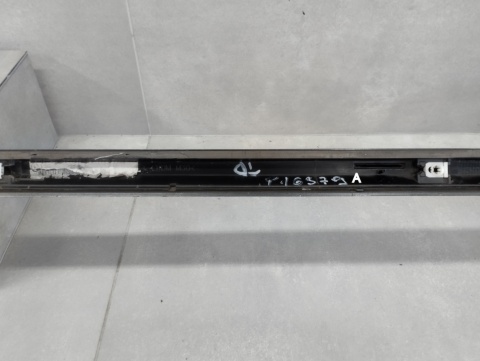 Listwa progowa prawa Audi A4 B9 8W0 S-Line 15-19 sedan kombi