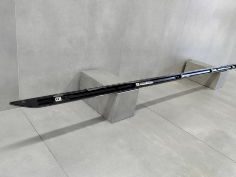 Listwa progowa prawa Audi A4 B9 8W0 S-Line 19 Lift