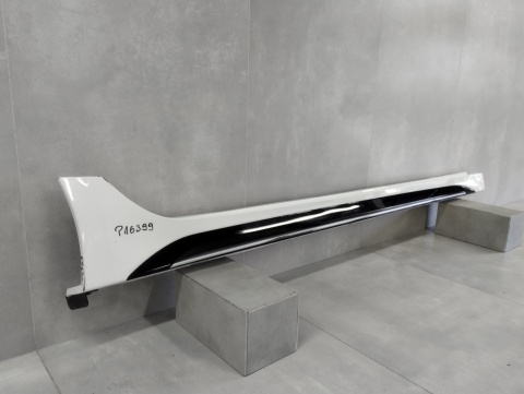 Listwa progowa prawa Kia Proceed 3 GT Line 19-