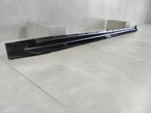 Listwa progowa lewa BMW G80 M3 20- M-3 51778084407